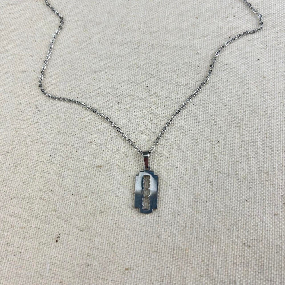 Vintage Y2K silver razor blade opium cyber punk style necklace